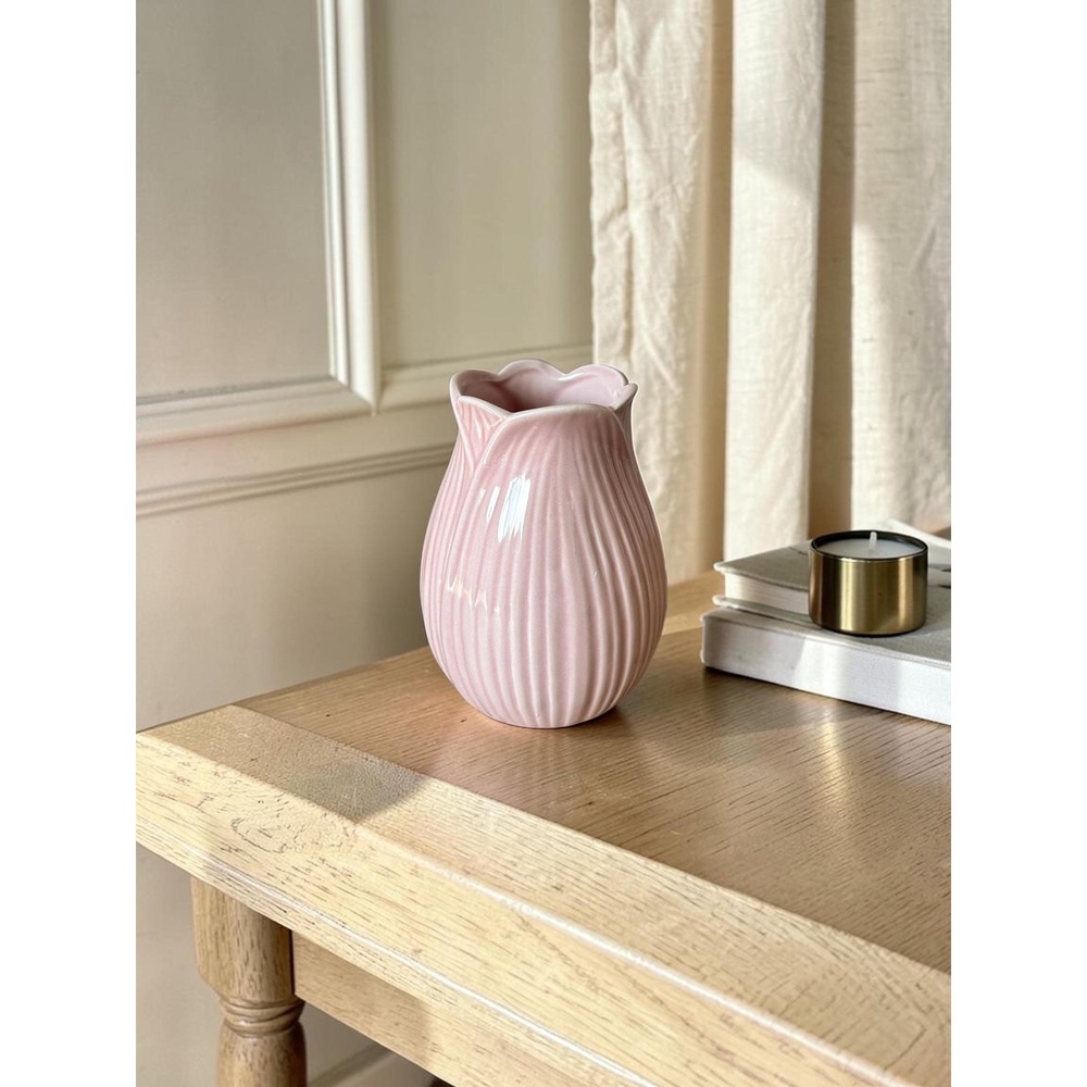 Vintage Pink Tulip Ceramic Vase – Ribbed Farmhouse Cottagecore Decor